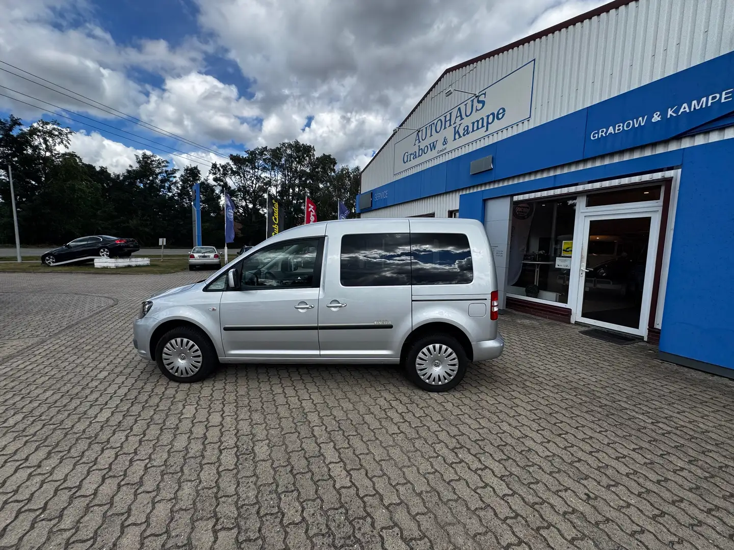 Volkswagen Caddy Roncalli Edition Grau - 2