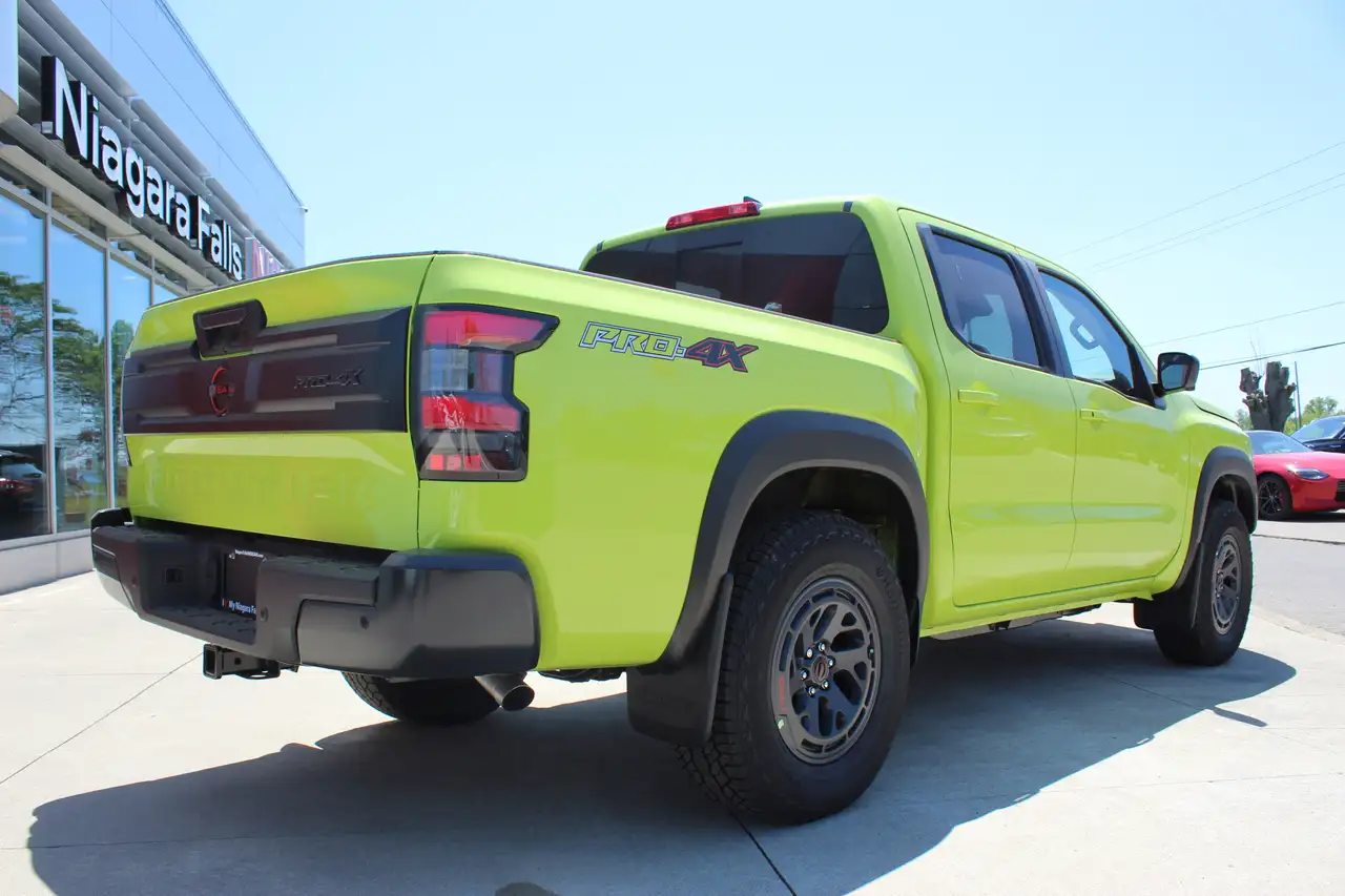Nissan Frontier снимка Nissan Frontier