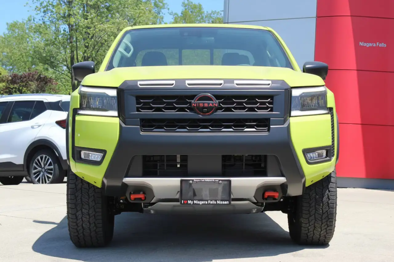 Nissan Frontier снимка Nissan Frontier