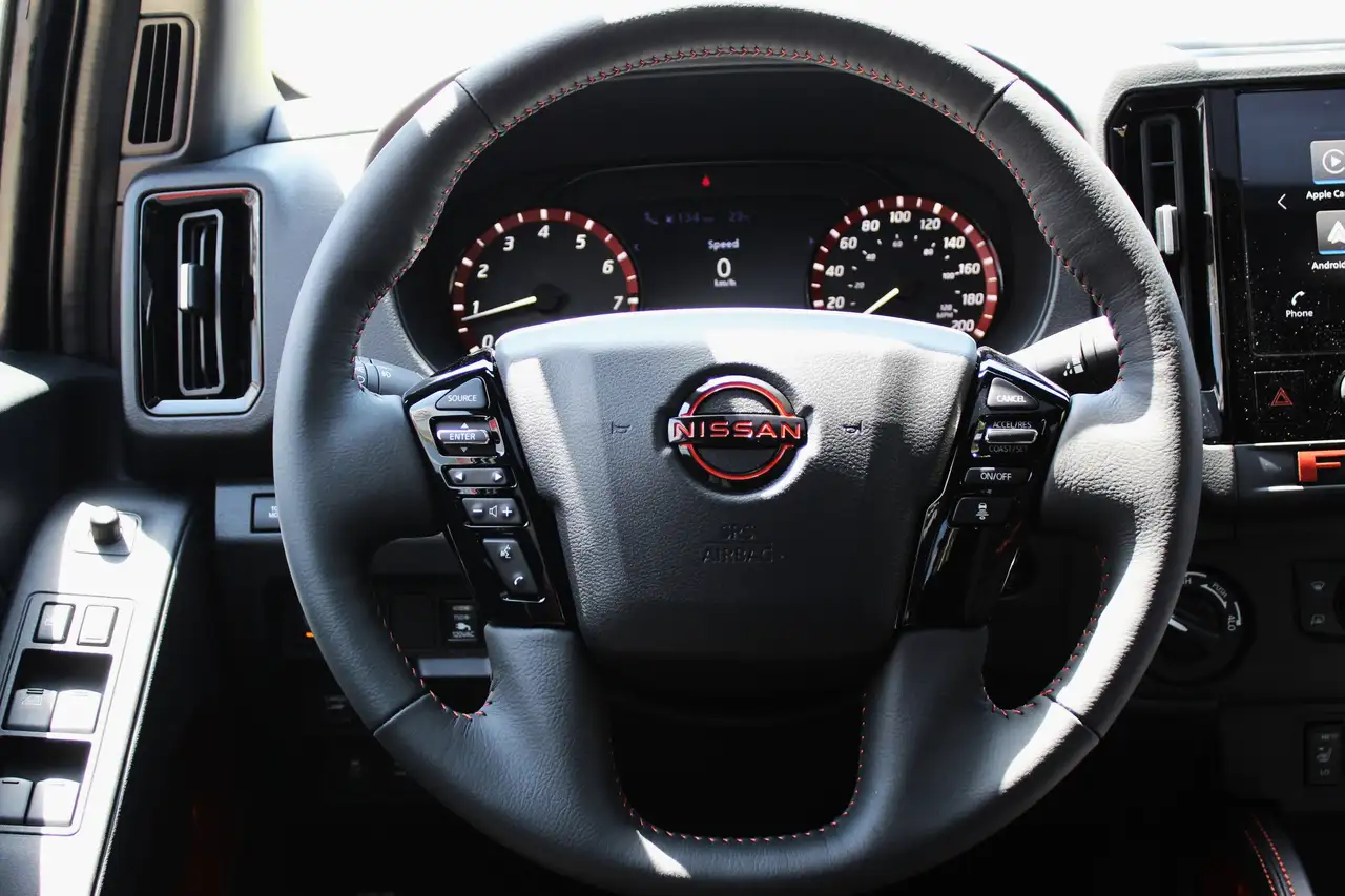 Nissan Frontier снимка Nissan Frontier