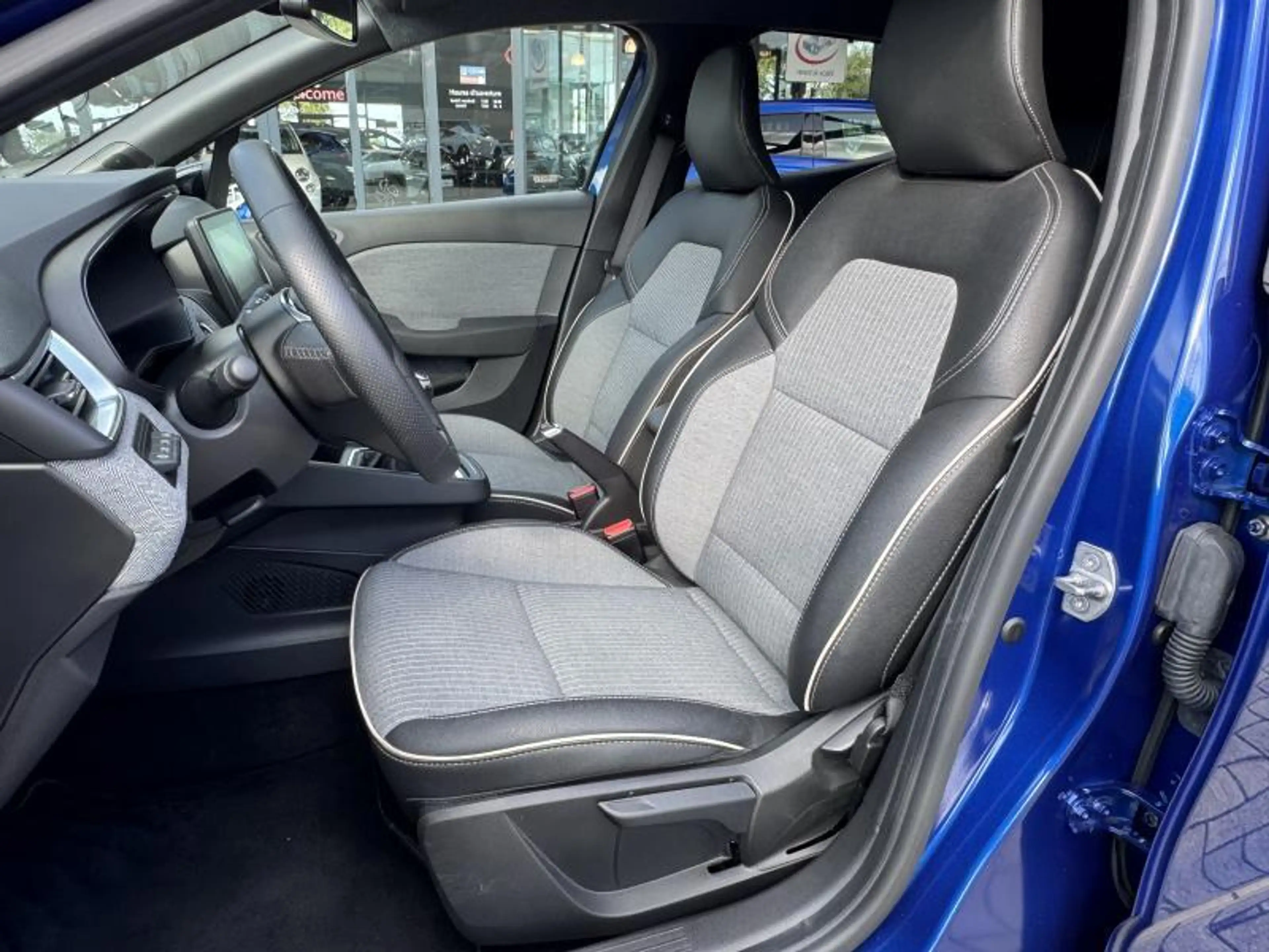Renault Clio Techno — photo 5