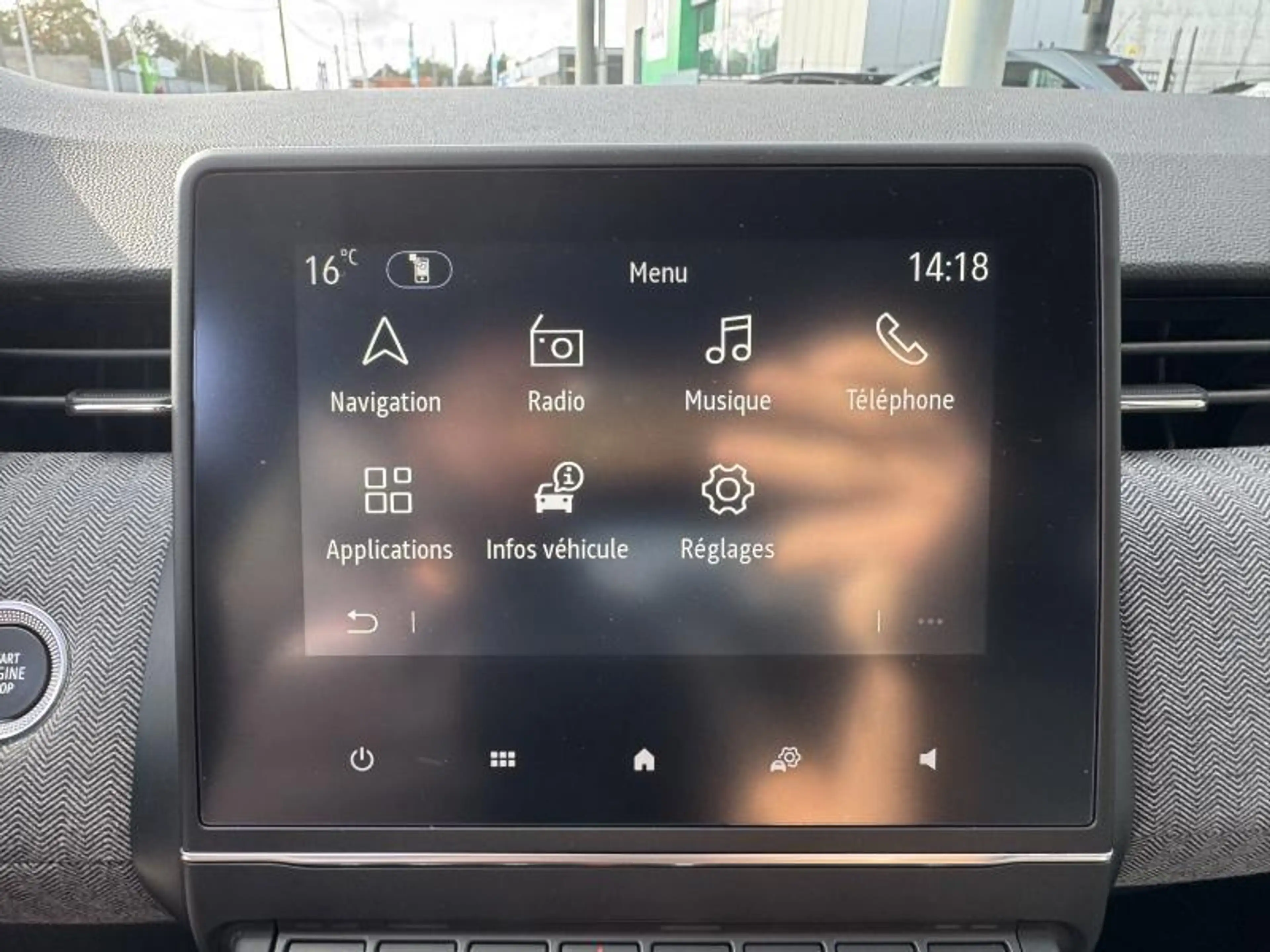 Renault Clio Techno — photo 12