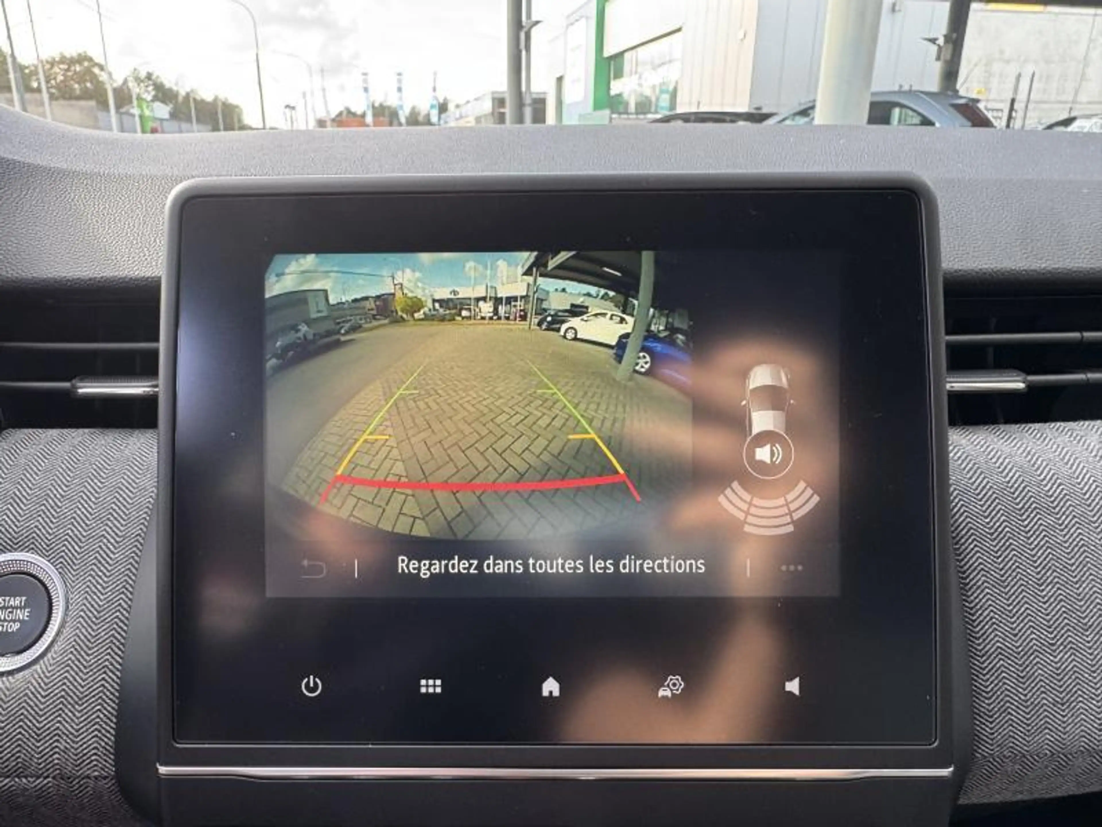 Renault Clio Techno — photo 13