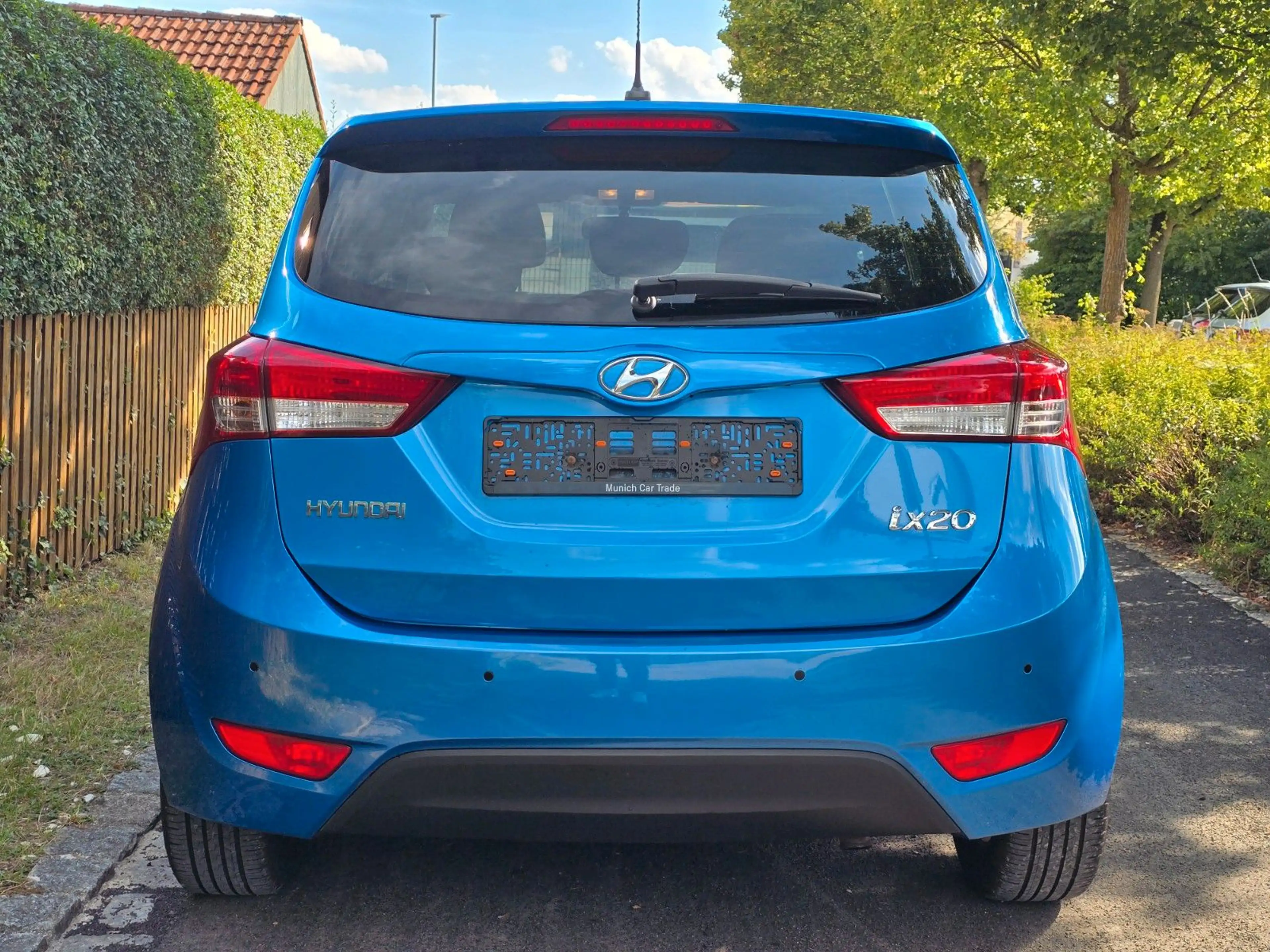 Hyundai iX20 blue Passion*SHZ*LHZ*PDC*Scheckheftgepflegt — photo 5