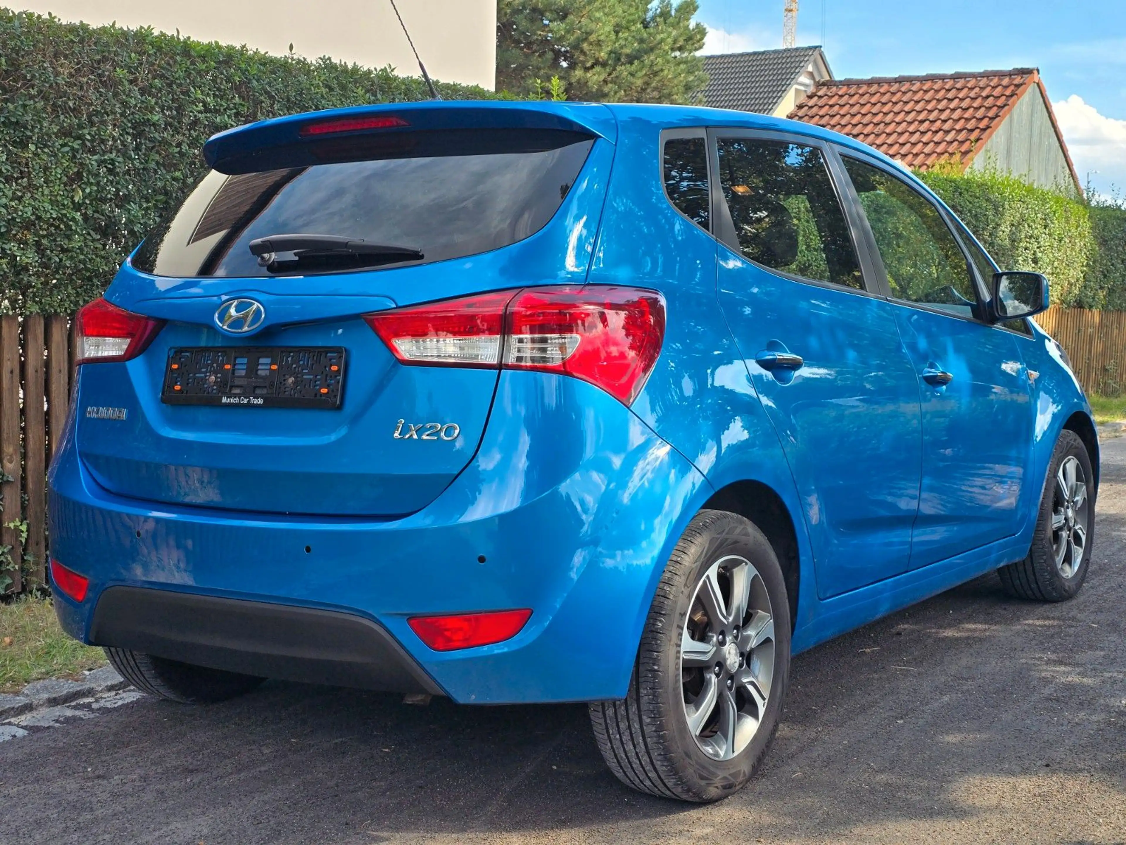 Hyundai iX20 blue Passion*SHZ*LHZ*PDC*Scheckheftgepflegt — photo 6