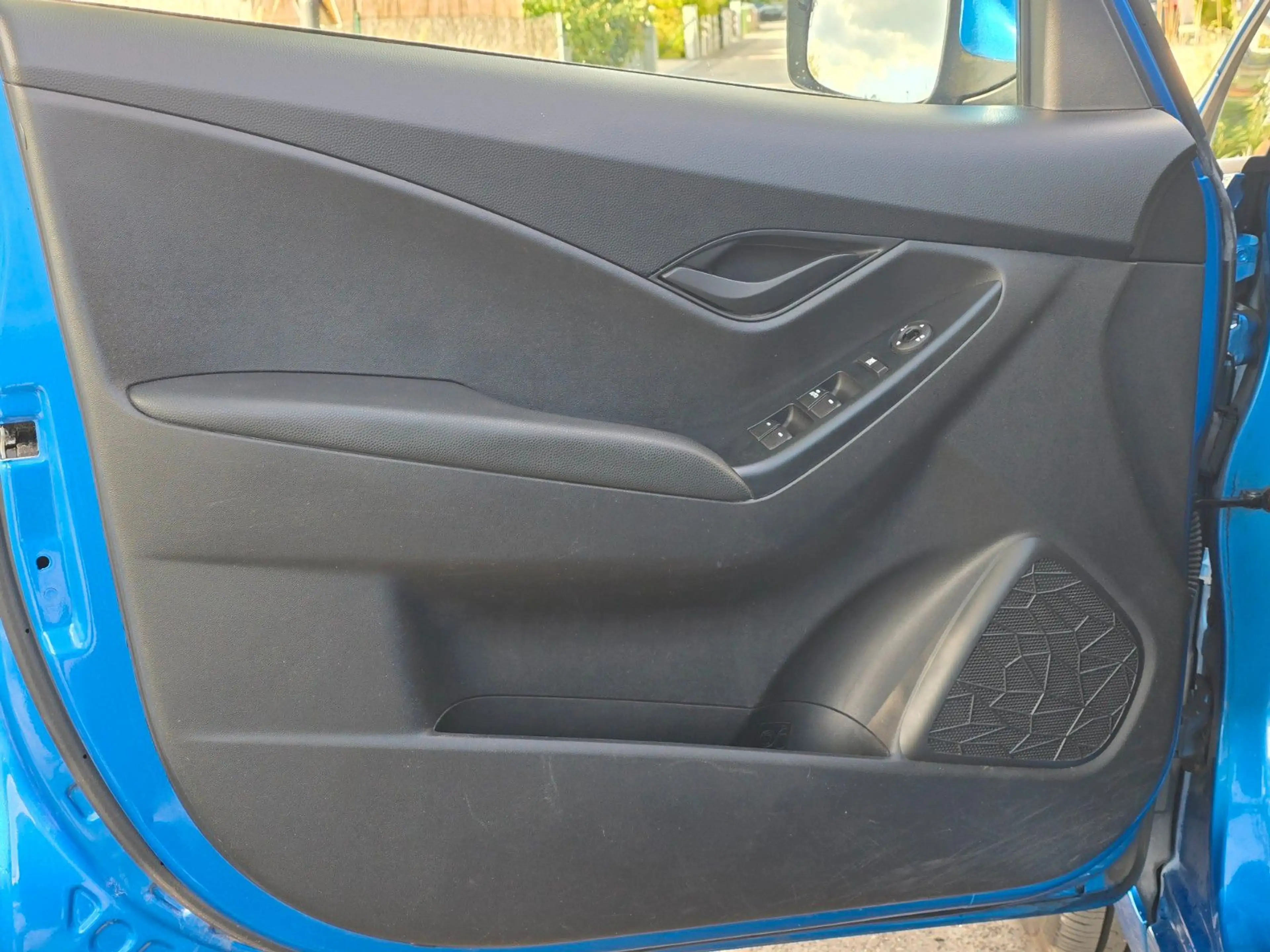Hyundai iX20 blue Passion*SHZ*LHZ*PDC*Scheckheftgepflegt — photo 9