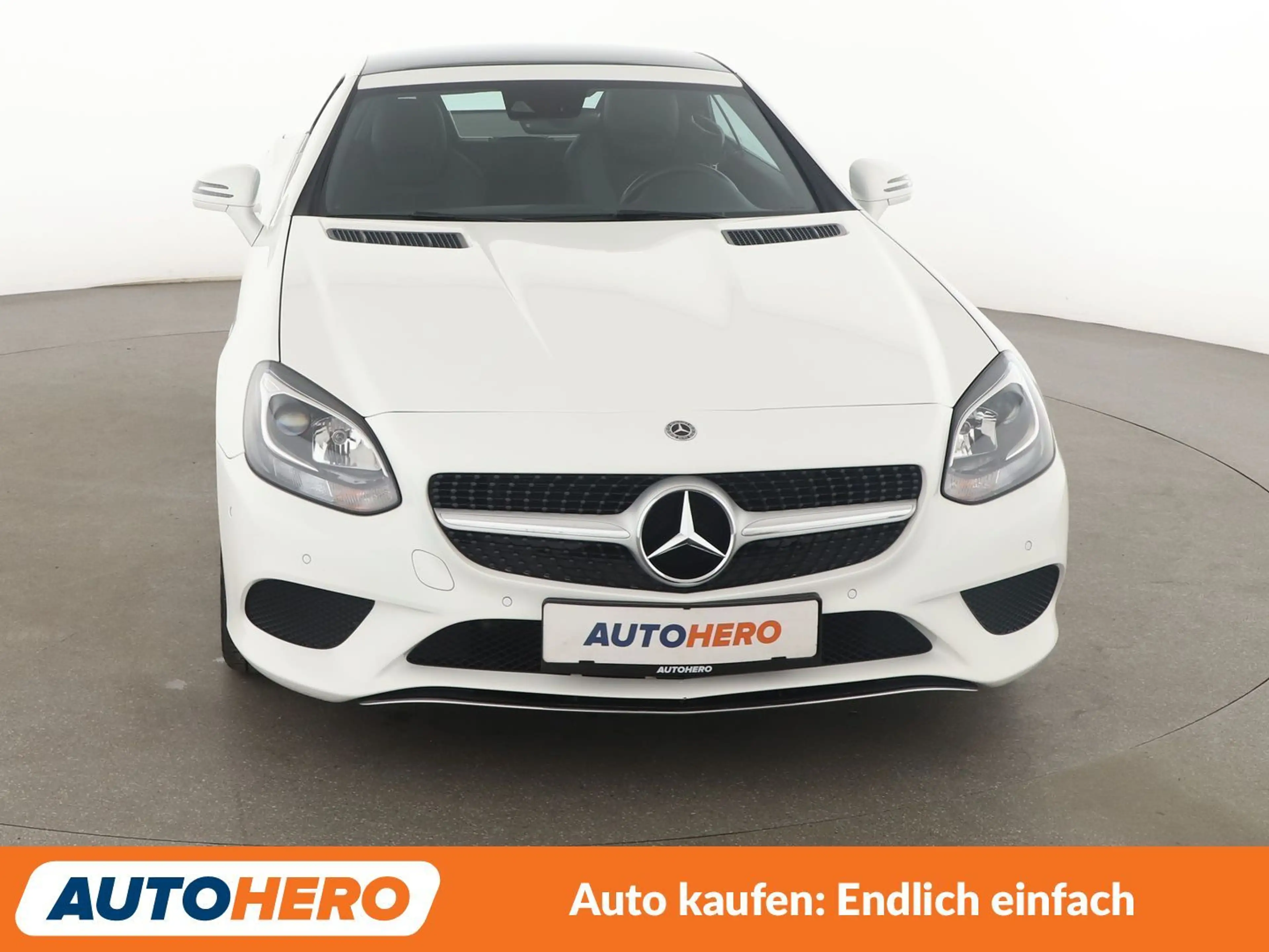 Mercedes-Benz SLC 200 200 CGI Aut.*NAVI*PDC*SHZ* — photo 9