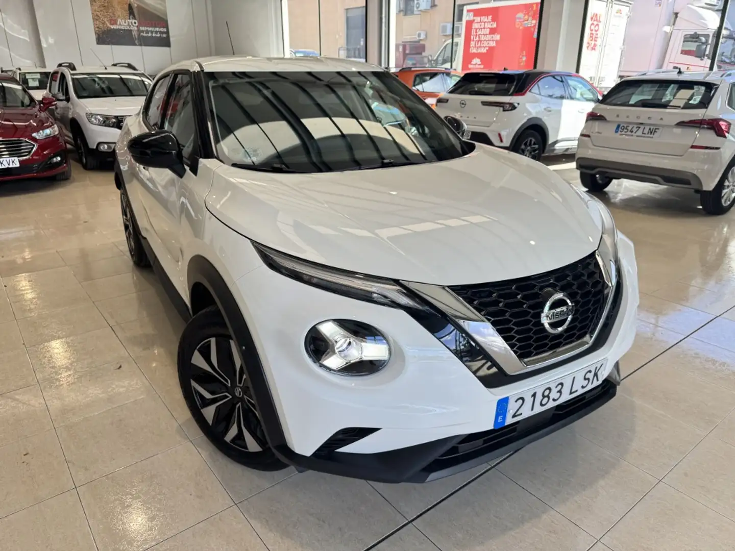 Nissan Juke 1.0 DIG-T Acenta 4x2 114 Blanco - 2