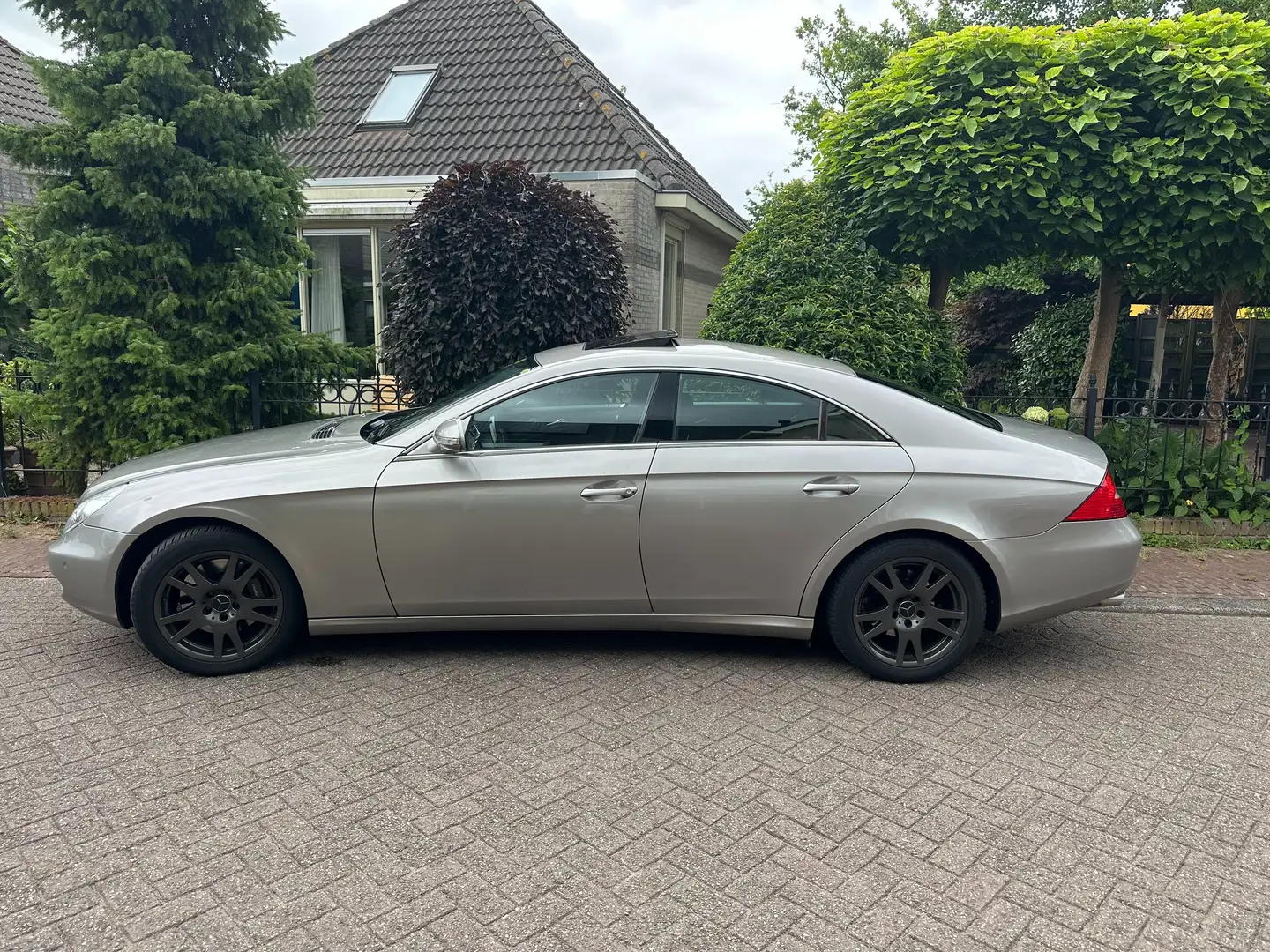 Mercedes-Benz CLS 350 Mercedes-Benz CLS 3.5 Cls350 AUT 2005 Grijs Grijs - 2