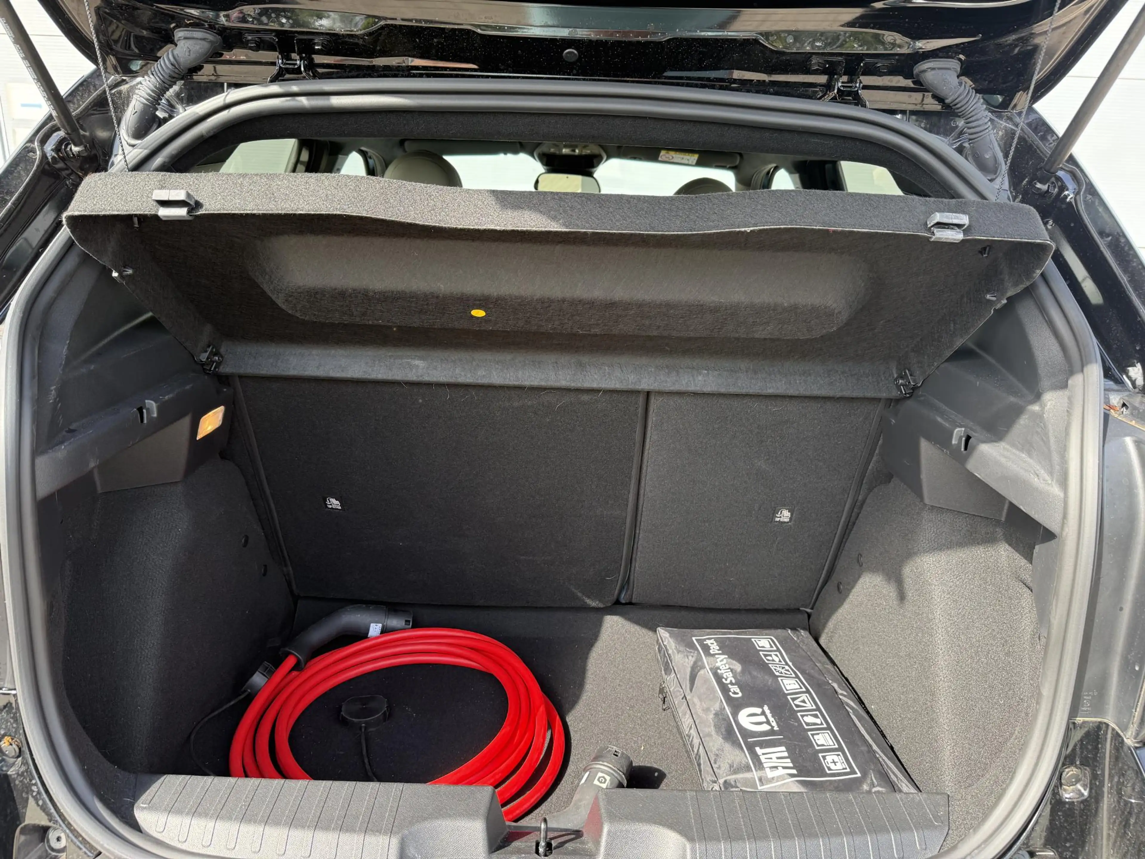 Fiat Grande Panda La Prima 44 kWh | Winter Pack | Camera | Navigatie — photo 7