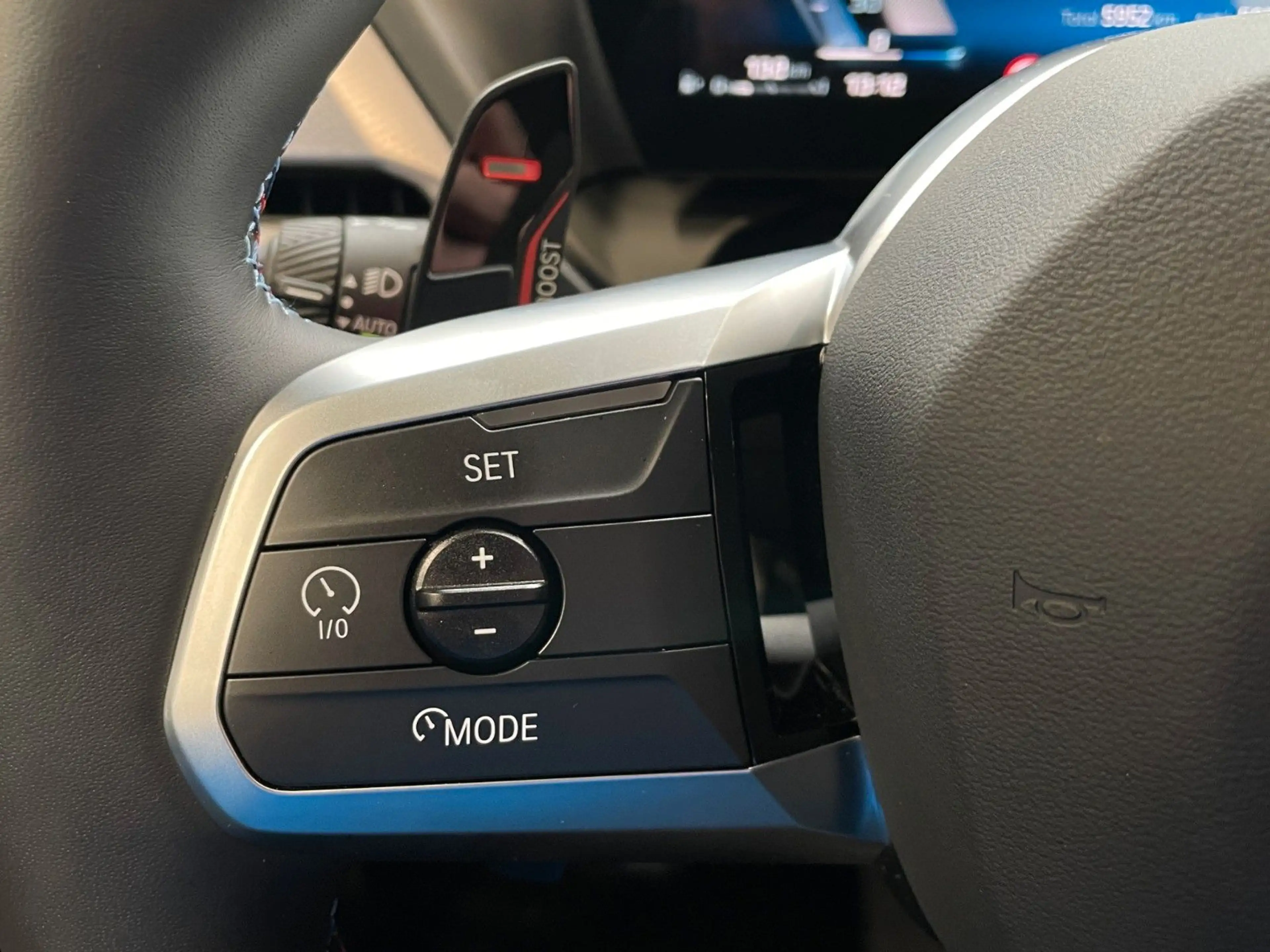 BMW 135 Limousine xDrive HUD H/K LRHZ LED KZU 360° — photo 15