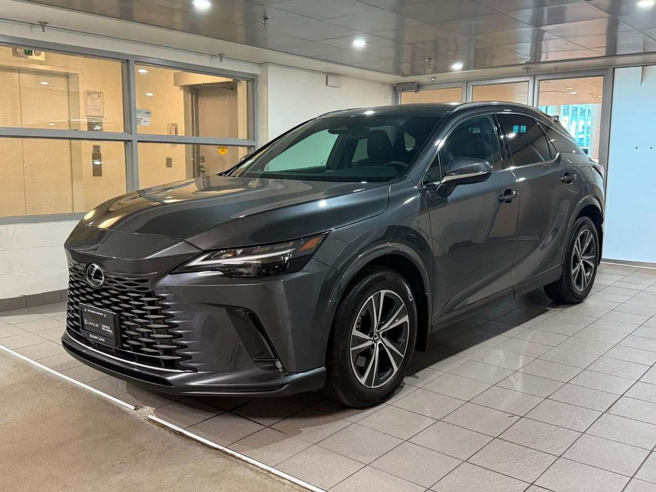2024 Lexus RX PREMIUM PACKAGE One Owner | No Accidents | Sensors