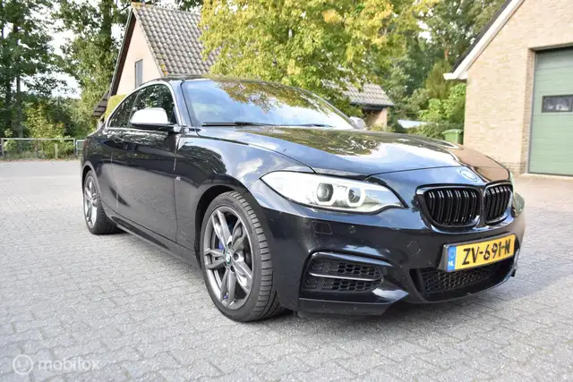 BMW 235 2-serie Coupé M235i xDrive High Executive