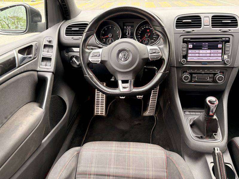 2010 Volkswagen Golf GTI GTI 2010 manuelle, belle condition thumb 6