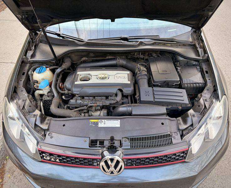 2010 Volkswagen Golf GTI GTI 2010 manuelle, belle condition thumb 9