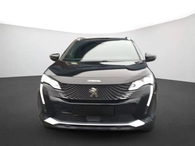 Peugeot 3008 view 3