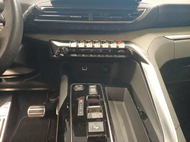 Peugeot 3008 view 14