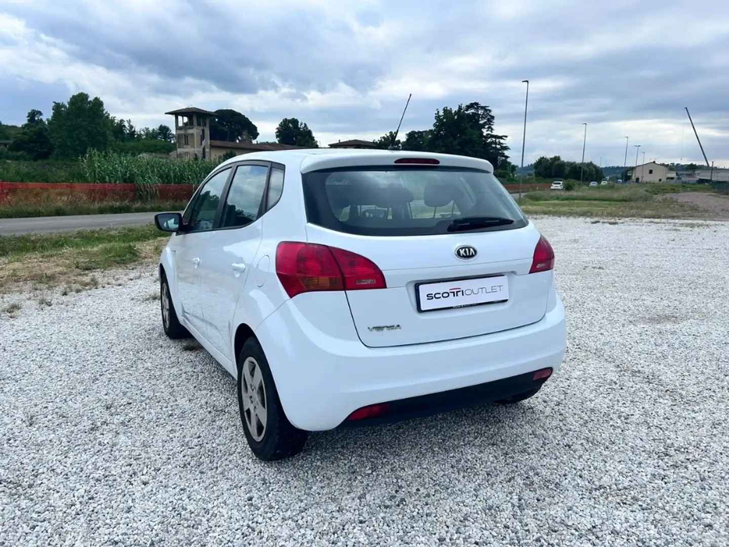 Kia Venga 1.4 Cool eco-dynamics Gpl Bianco - 2