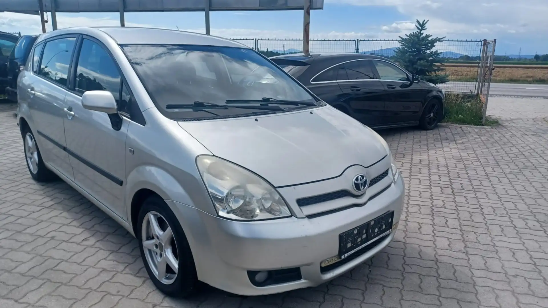 Toyota Corolla Verso 2,0 D-4D Linea Sol Ds. * Pickerl bis 11/25 * - 2