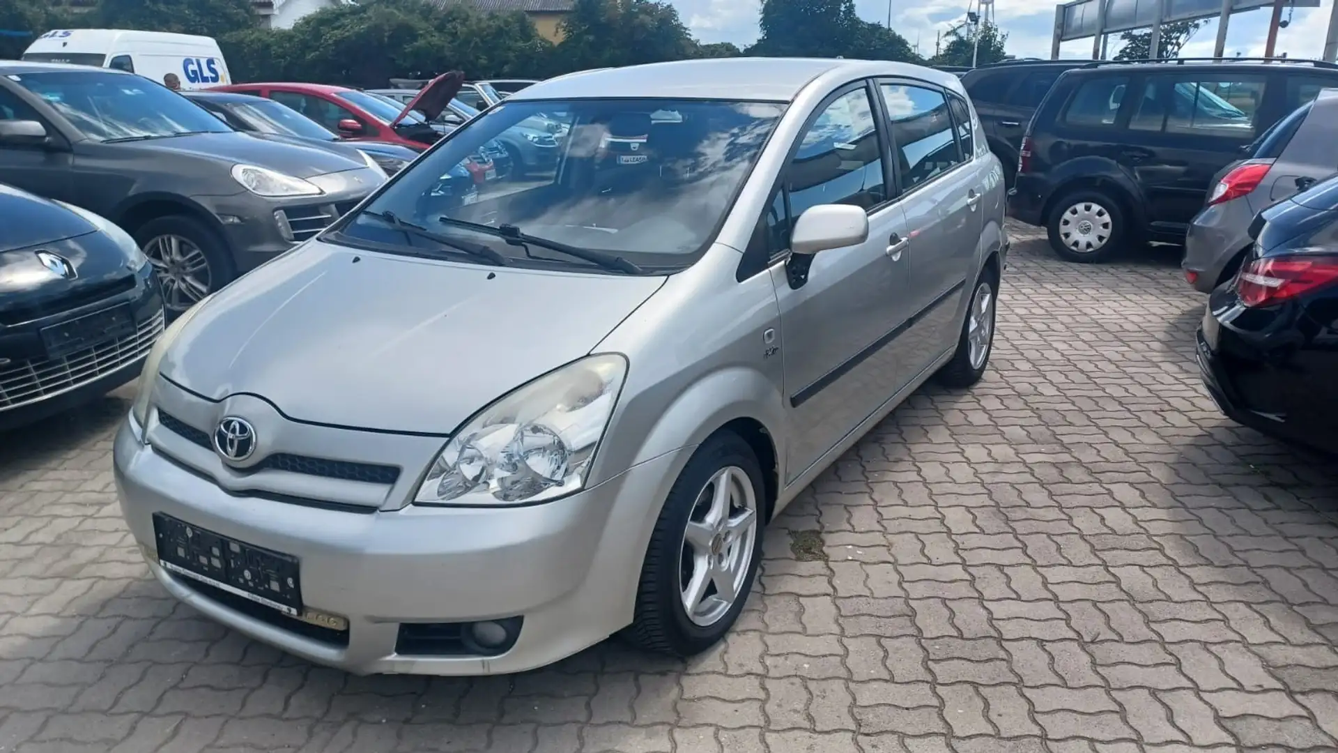 Toyota Corolla Verso 2,0 D-4D Linea Sol Ds. * Pickerl bis 11/25 * - 1