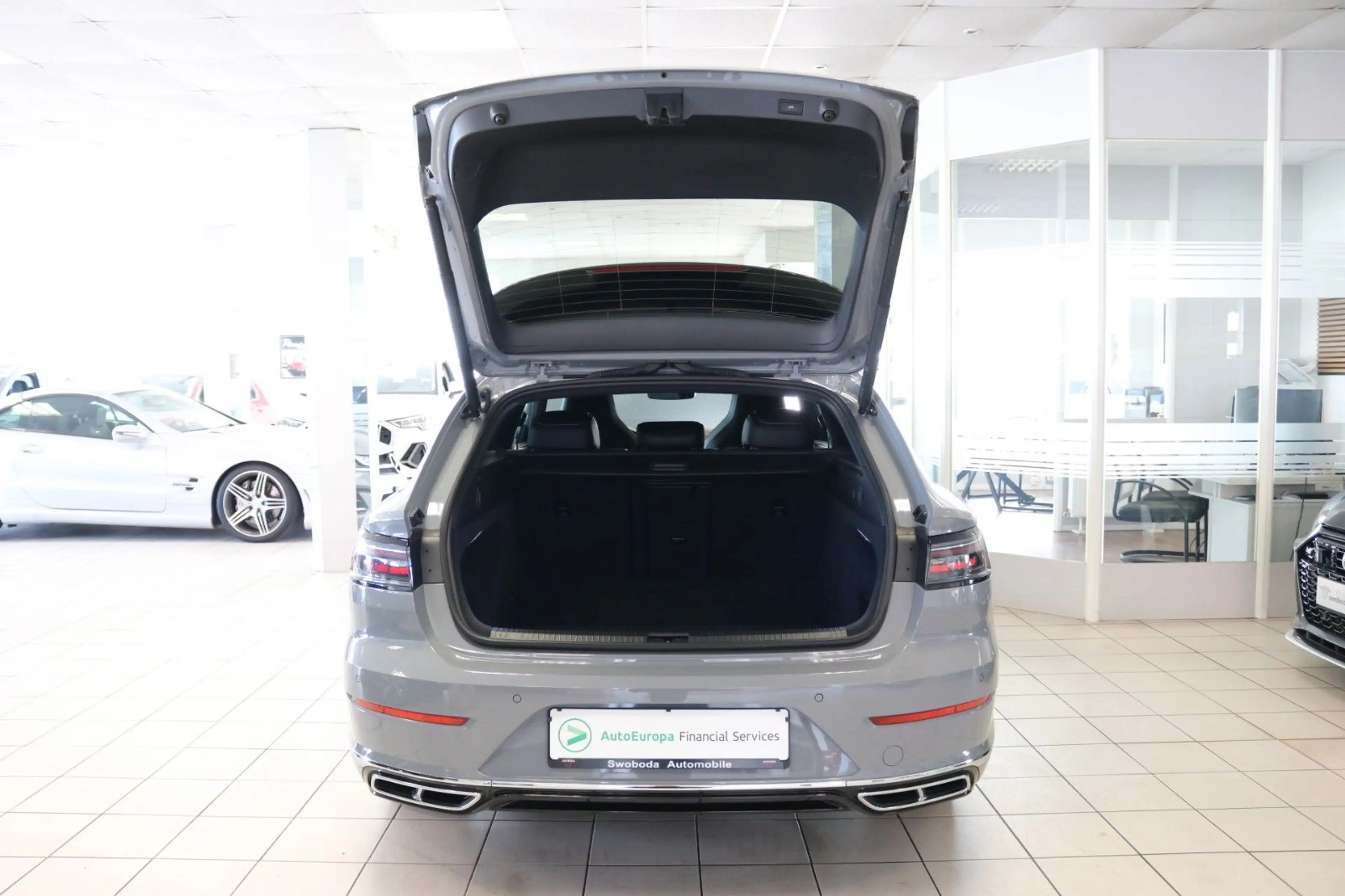 Volkswagen Arteon Shooting Brake R-Line DCC IQ.Light 360° — photo 11