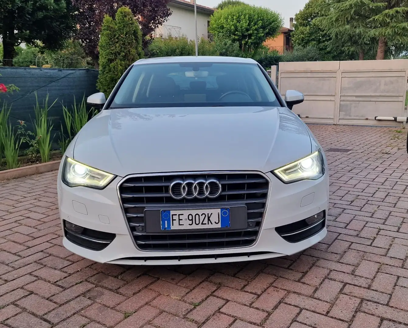 Audi A3 Sportback 1.6 tdi Ambition 110cv s-tronic E6 - 2