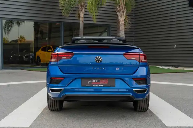Volkswagen T-Roc view 9