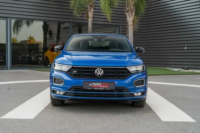 Volkswagen T-Roc view 4
