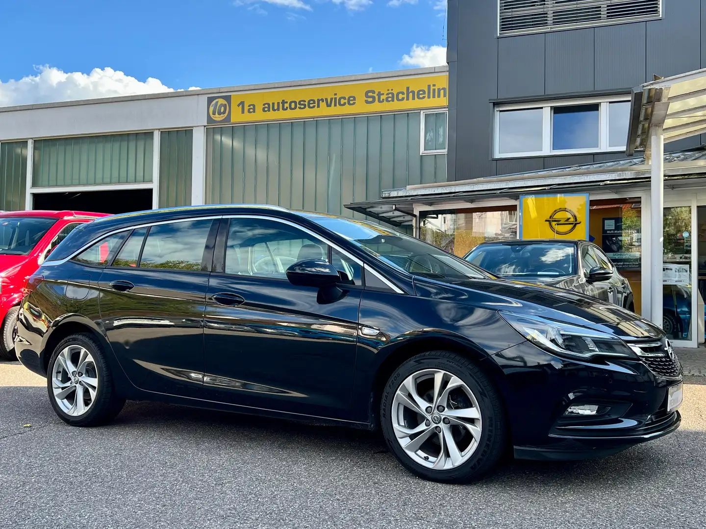 Opel Astra K 1.4T ST Innovation,PDC,NAVI,KLIMAAT,ALU Schwarz - 1