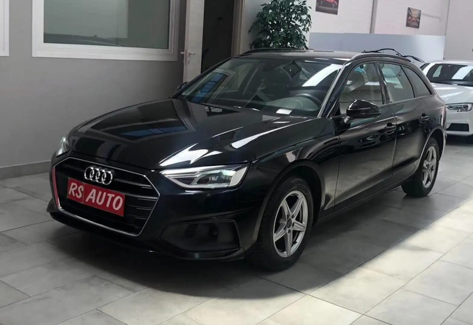 Audi A4 A4 Avant 35 2.0 tdi mhev Business A 163cv s-tronic Noir - 1