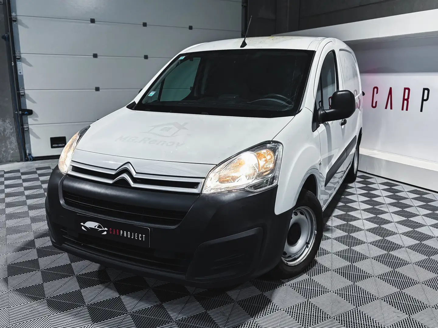 Citroen Berlingo MARCHAND OU EXPORT ! 1.6 BlueHDi, Climatisation Bílá - 1