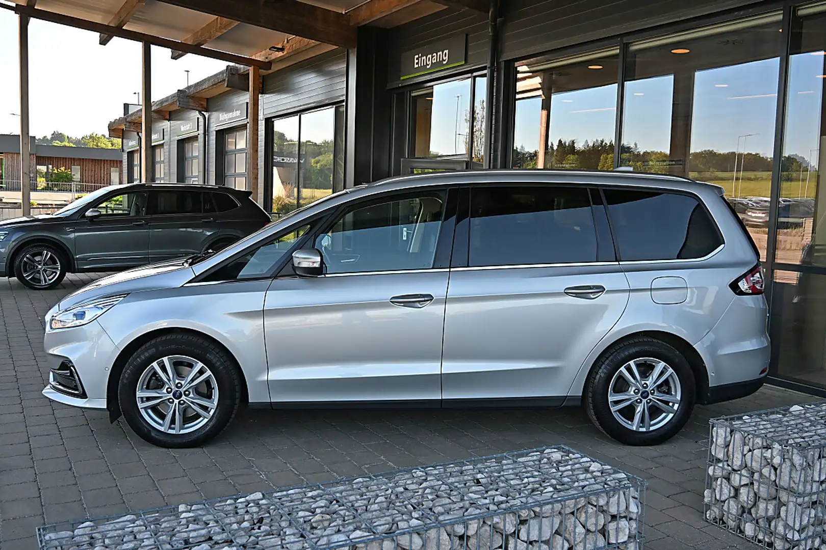 Ford Galaxy 2,0 EcoBlue SCR Titanium ACC, adapt. LED, Navi,... Silber - 2