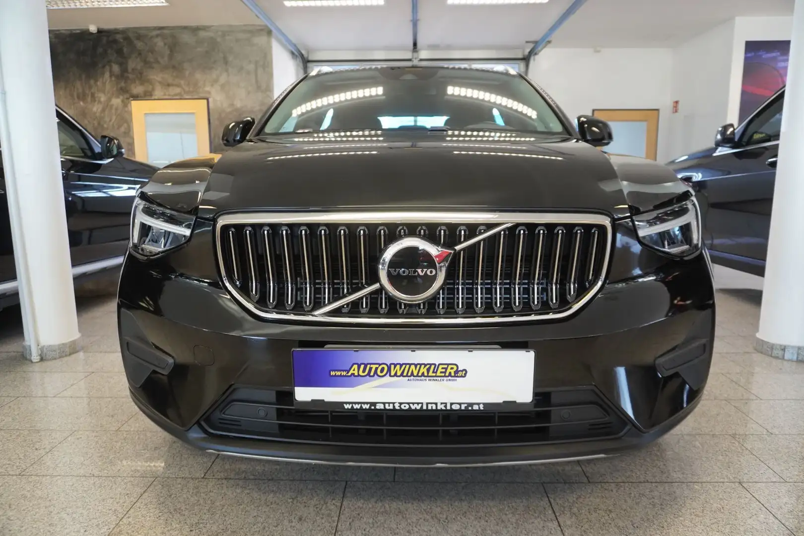 Volvo XC40 T4 Recharge PHEV /LED/Navi Schwarz - 2