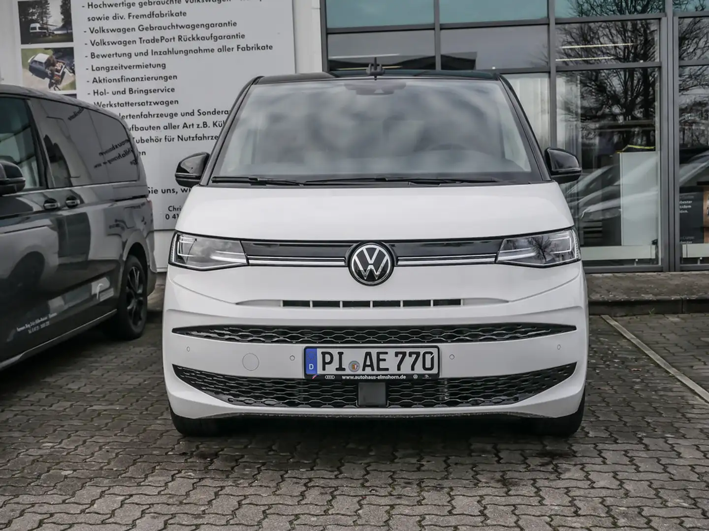 Volkswagen T7 Multivan 2.0 TDI Edition LÜ STANDHZ PANO Wit - 2