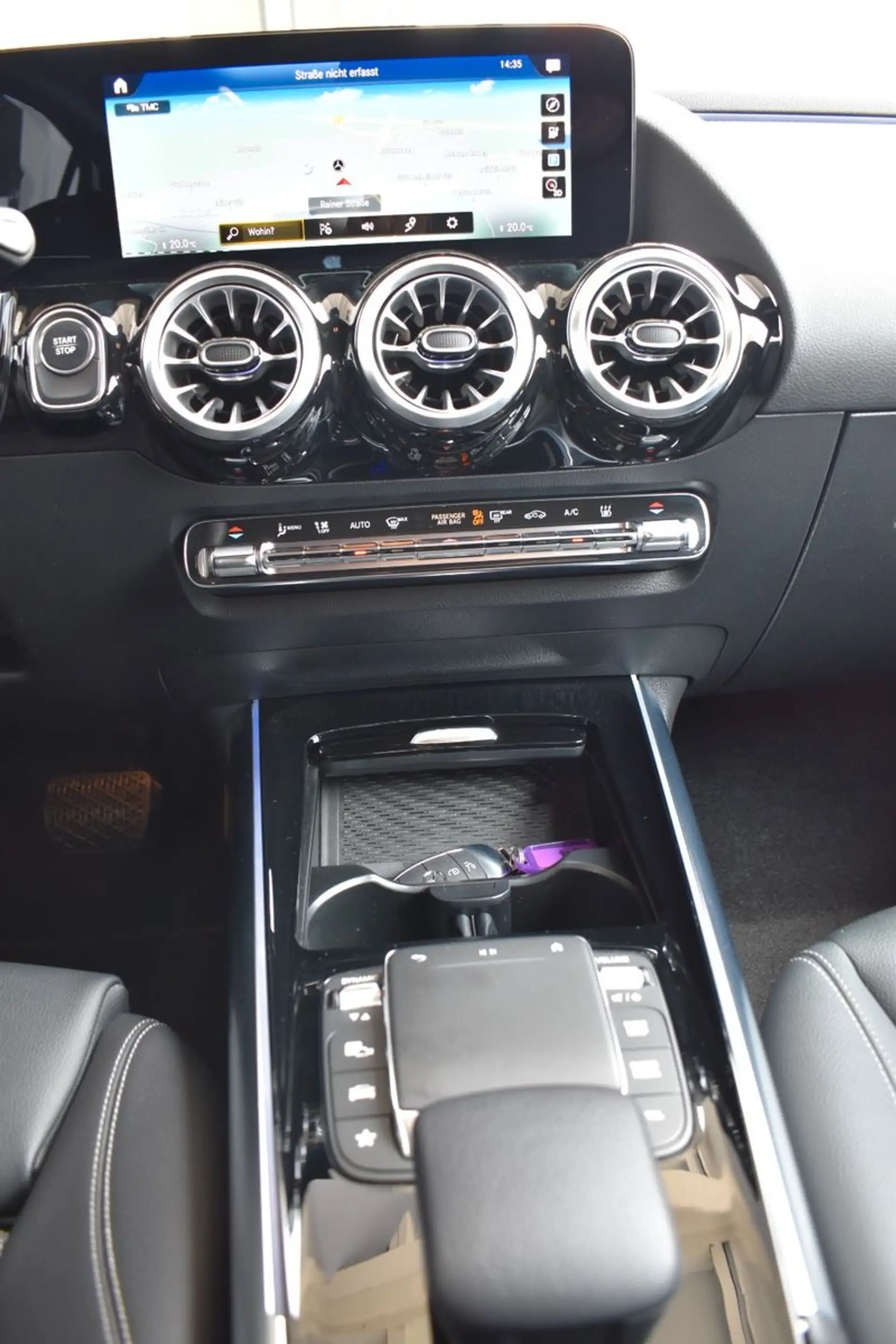 Mercedes-Benz EQA EQA 250+ Progressiv Distronic LED Advanced + — photo 13