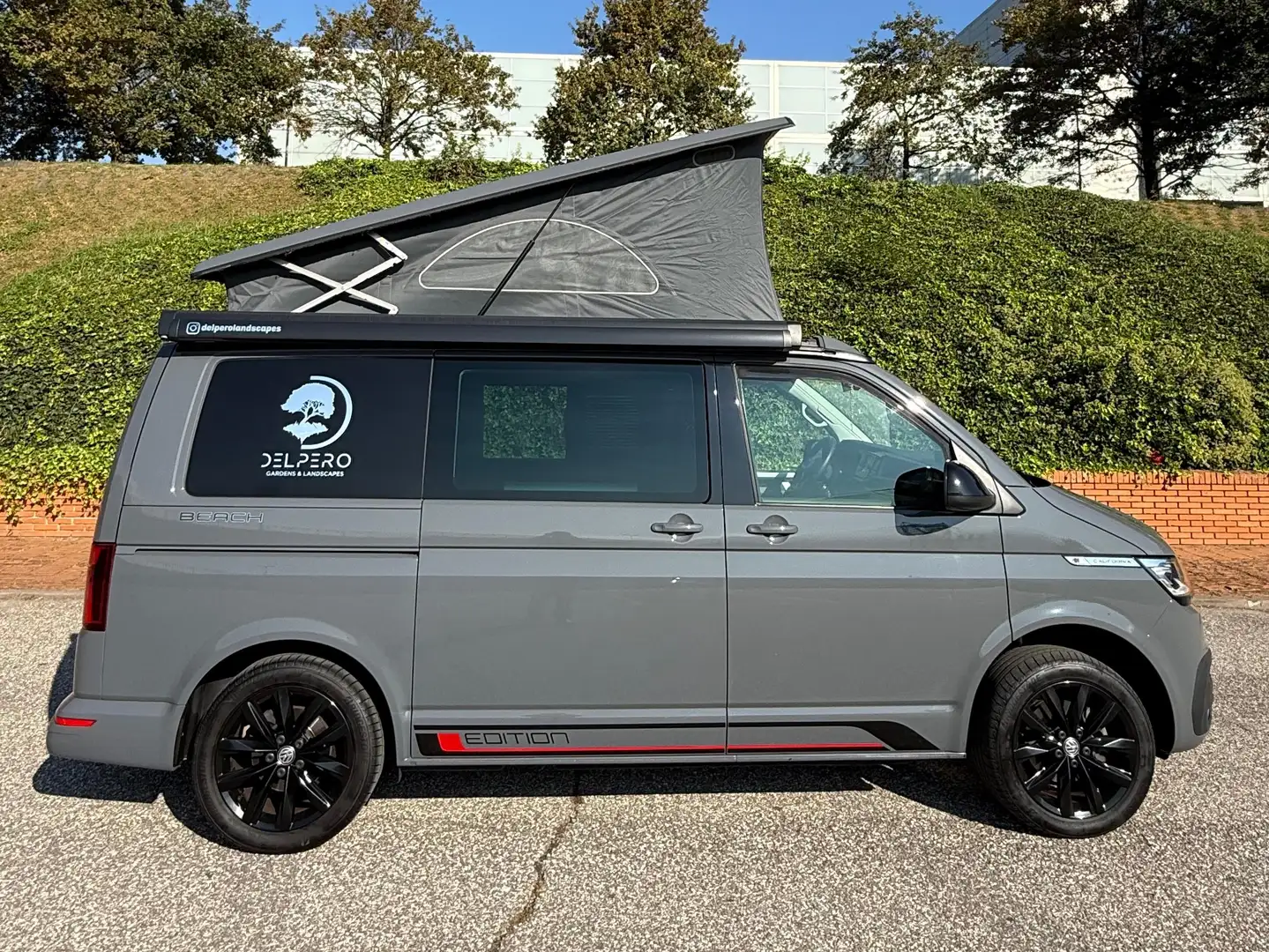 Volkswagen T6.1 California EDITION Gris - 1