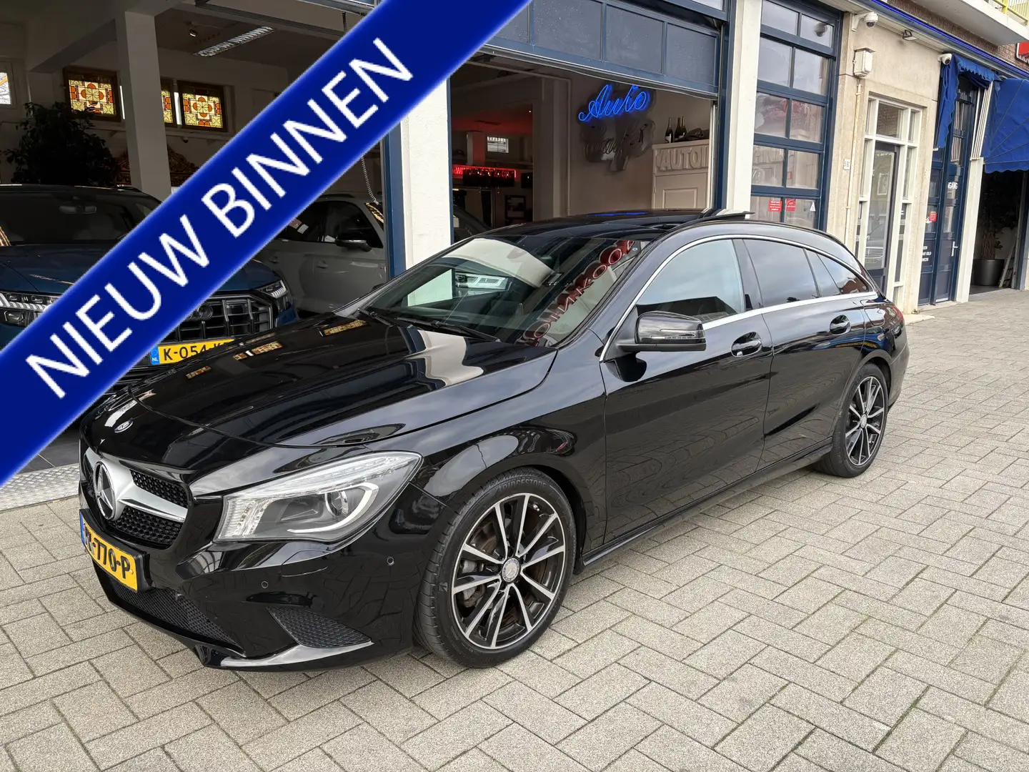 Mercedes-Benz CLA-klasse Shooting Brake 180/PANO/NAVI/LEDER/AUT. Black - 1