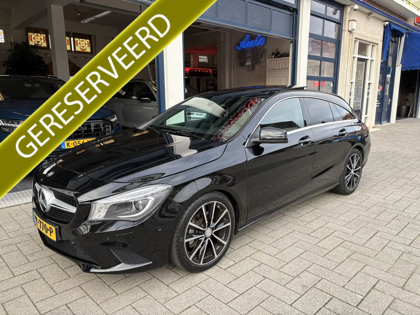 Mercedes-Benz Sonstige CLA-klasse Shooting Brake 180/PANO/NAVI/LEDER/AUT. Schwarz - 1