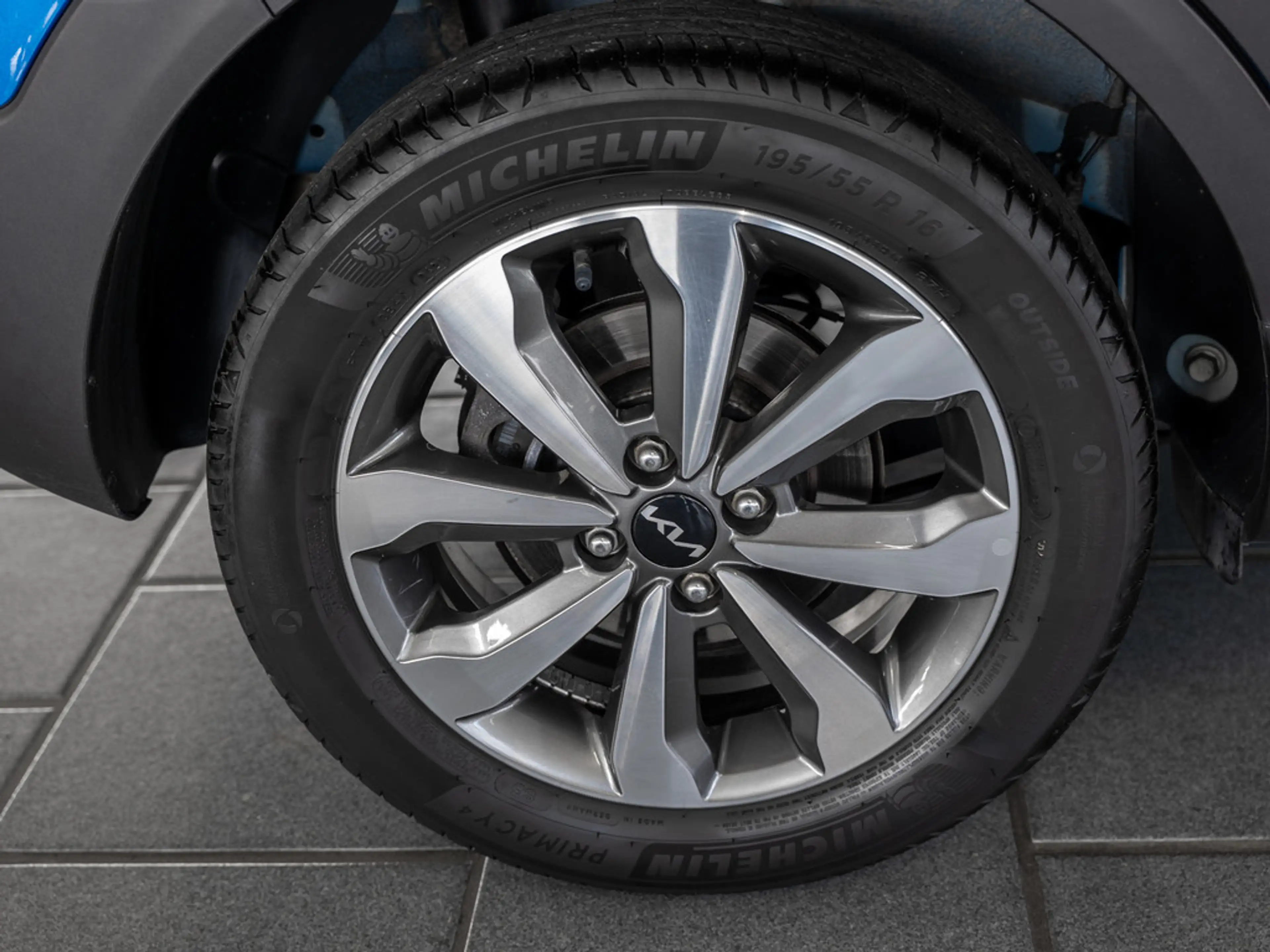 Kia Stonic 1.0 T-GDI Vision FACEL. LED NAVI SHZ — photo 10