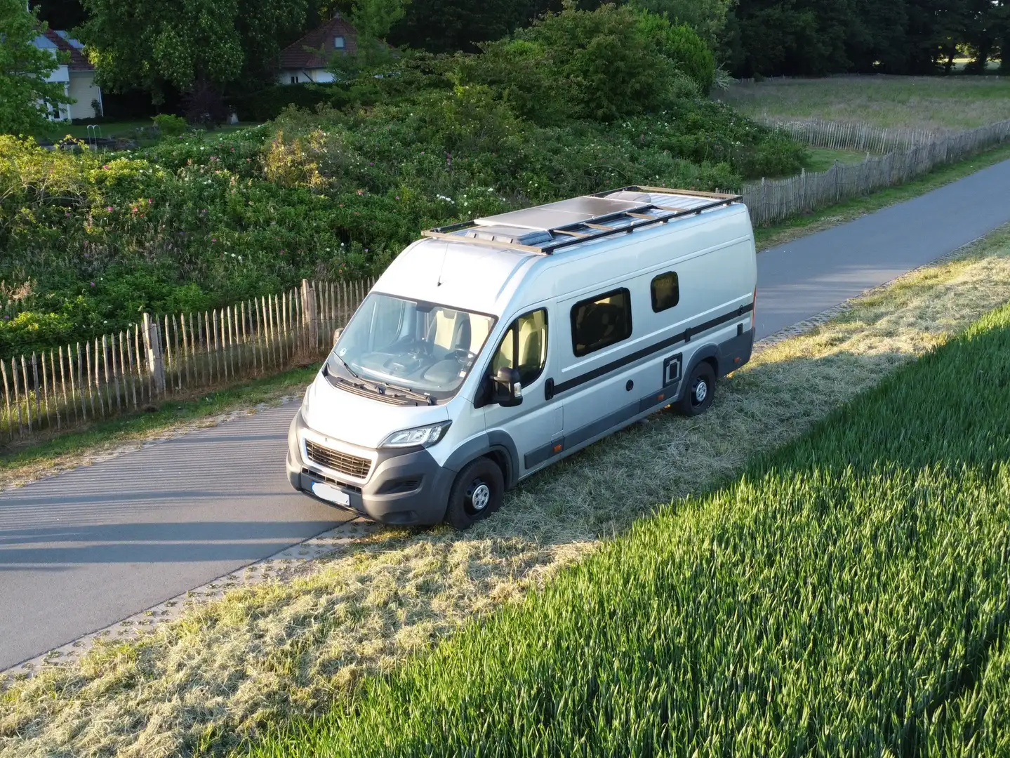 Peugeot Boxer L4H2 Plateado - 1
