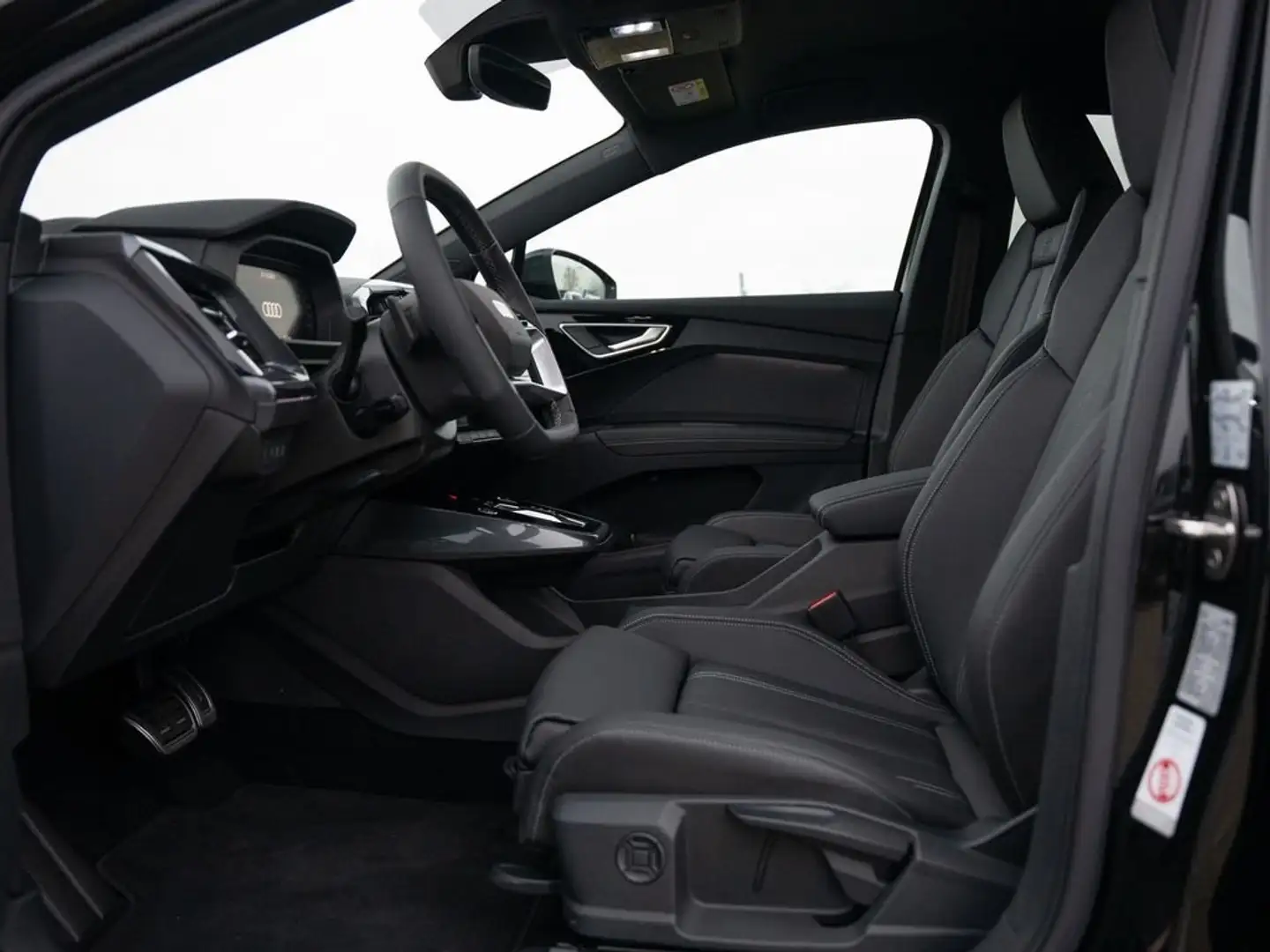Audi Q4 e-tron 82 kWh 40 Noir - 2