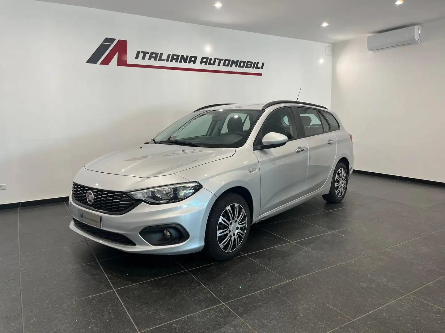 Fiat Tipo Tipo SW 1.3 mjt Business Zilver - 1