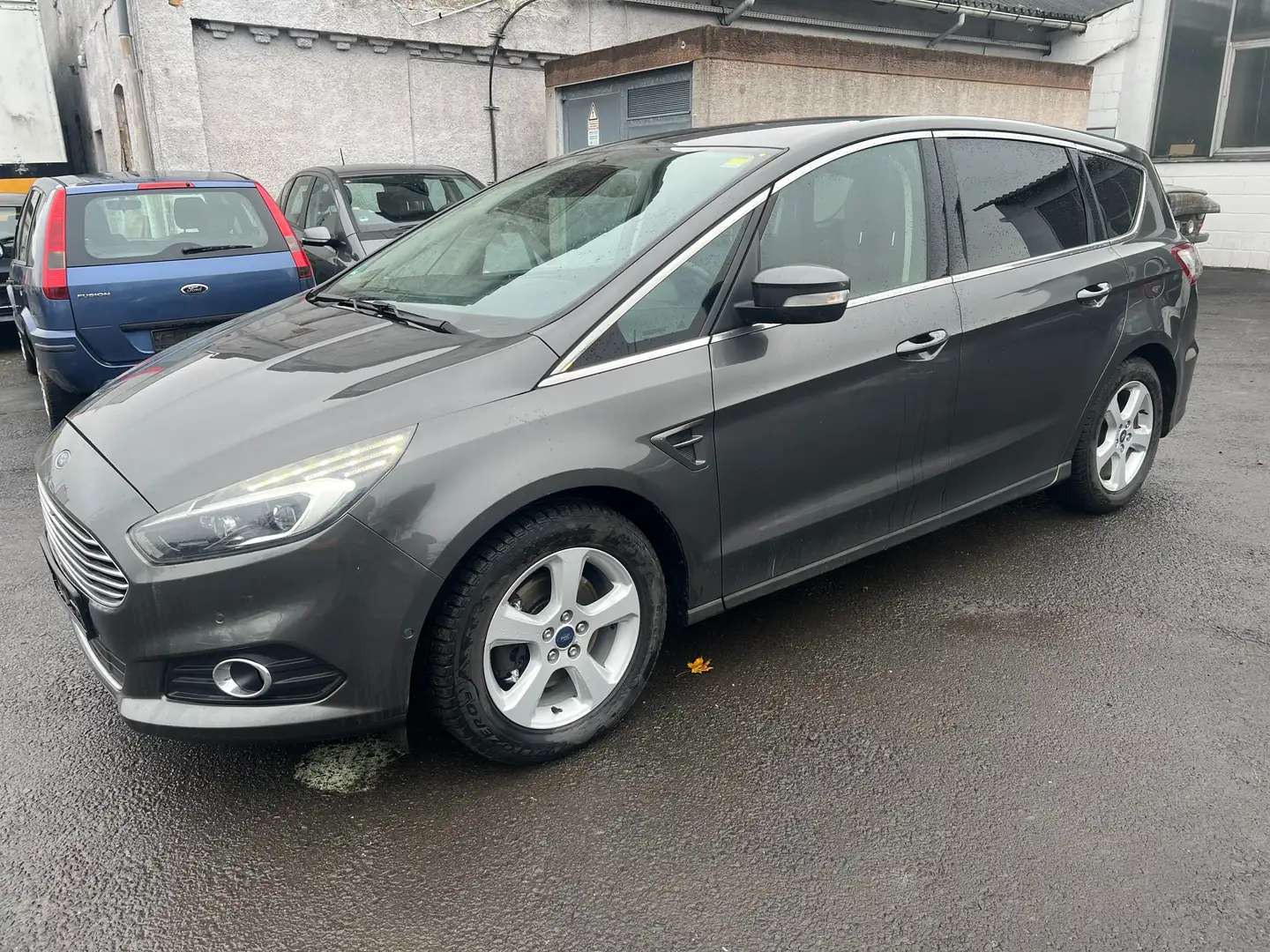 Ford S-Max Titanium Grau - 2
