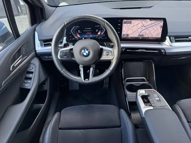 BMW 2 Series view 6