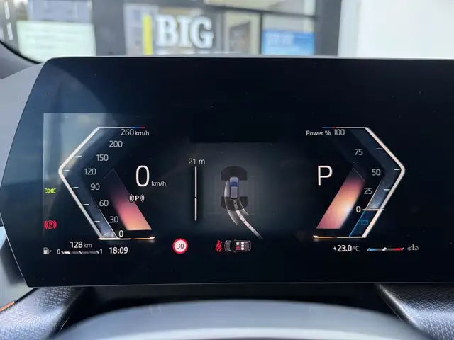 BMW 2 Series view 13