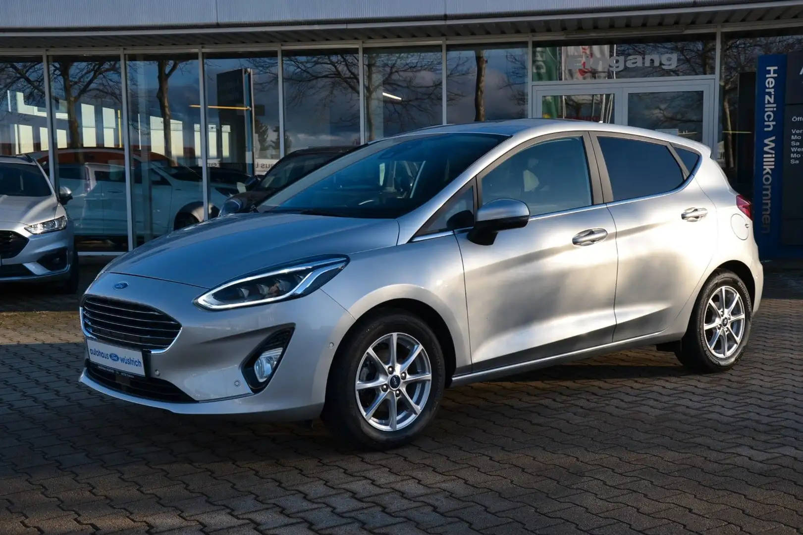 Ford Fiesta Titanium X LED|Navi|TWA|B&O|Cam|TOP-Aust! Plateado - 1