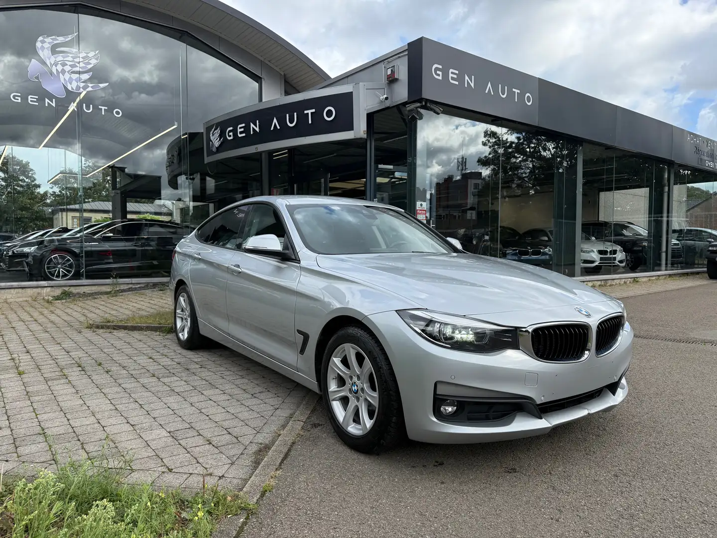 BMW 318 dA Gran Turismo * 12 à 36 MOIS GARANTIE * Gris - 1