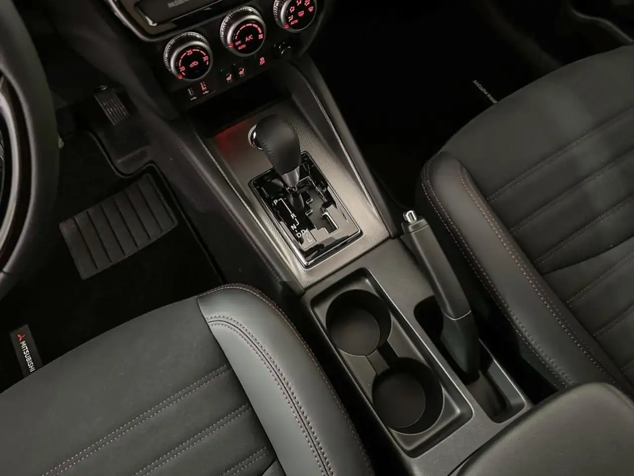 Mitsubishi RVR снимка Mitsubishi RVR