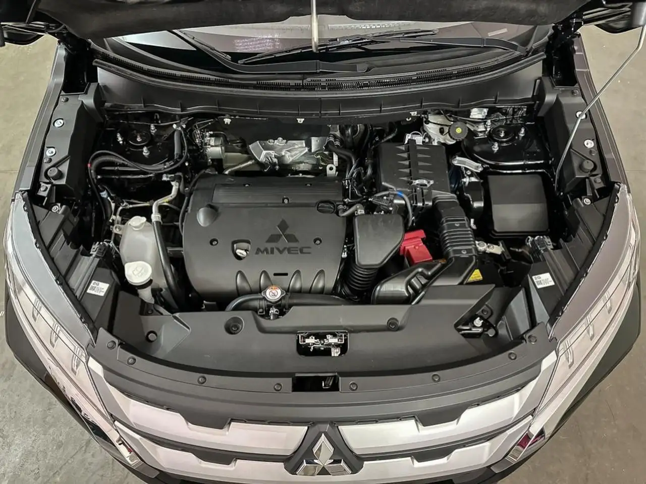 Mitsubishi RVR снимка Mitsubishi RVR