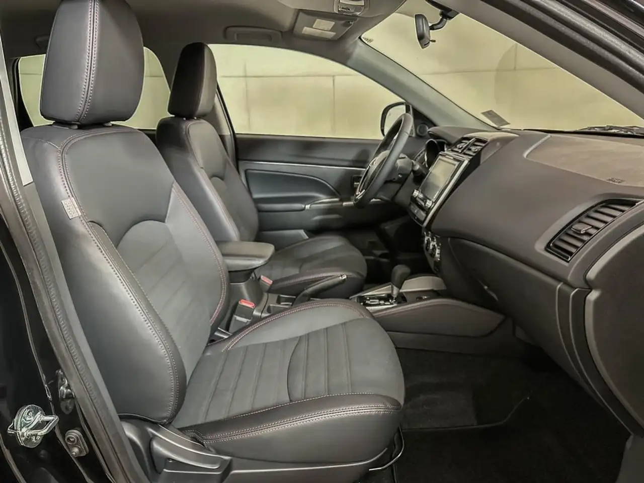 Mitsubishi RVR снимка Mitsubishi RVR